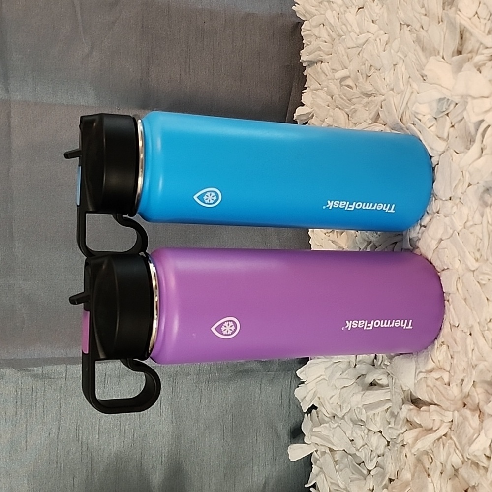 2 ThermoFlask 24oz Water Bottles